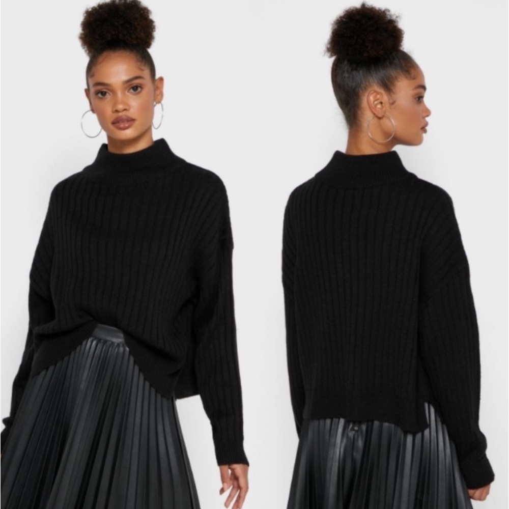 TopShop Women’s Sweater, Size Small